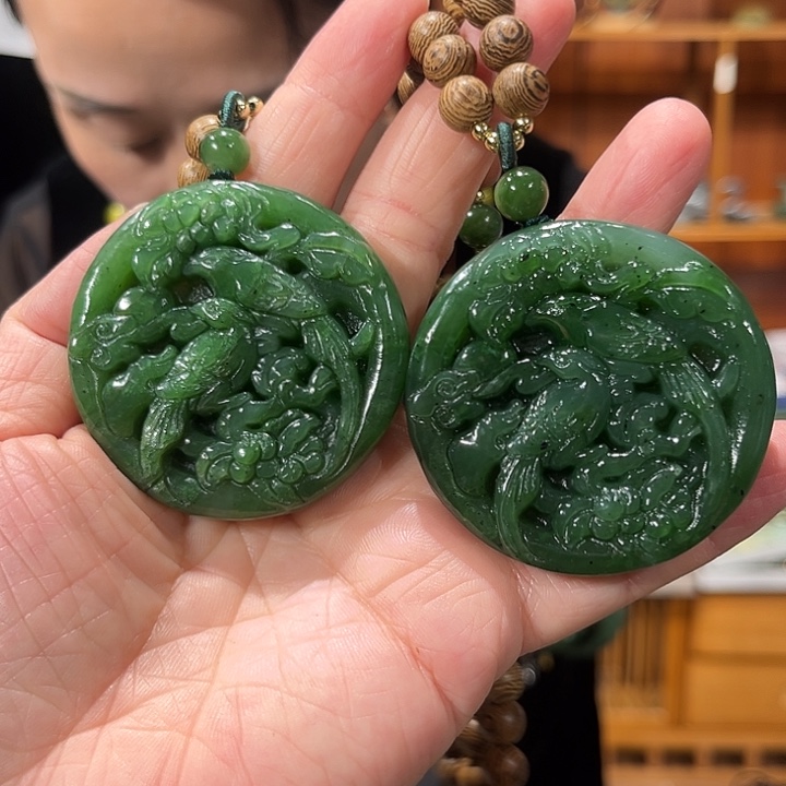 颈饰未镶嵌和田玉