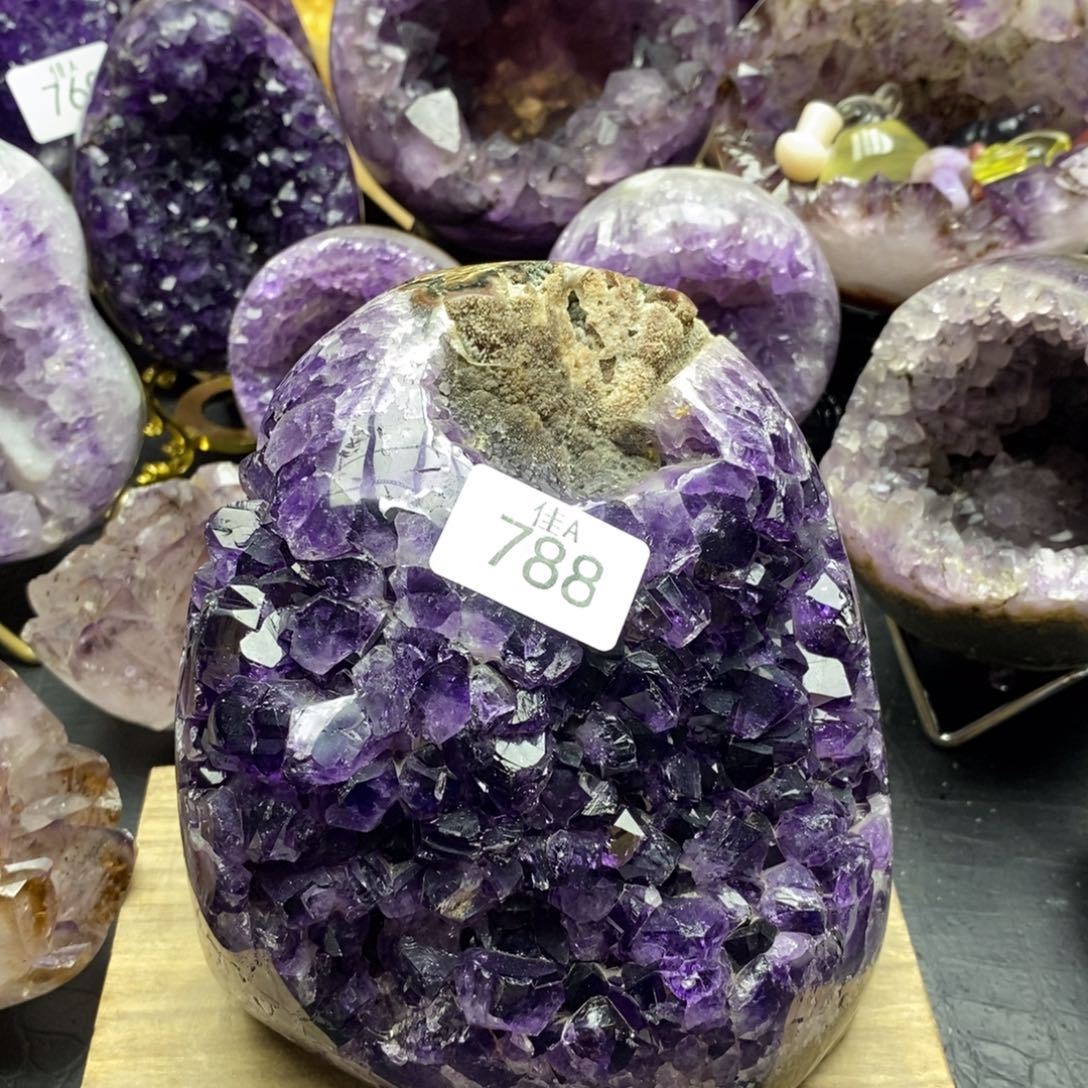 未镶嵌大型摆件（非配饰）紫晶大*帅