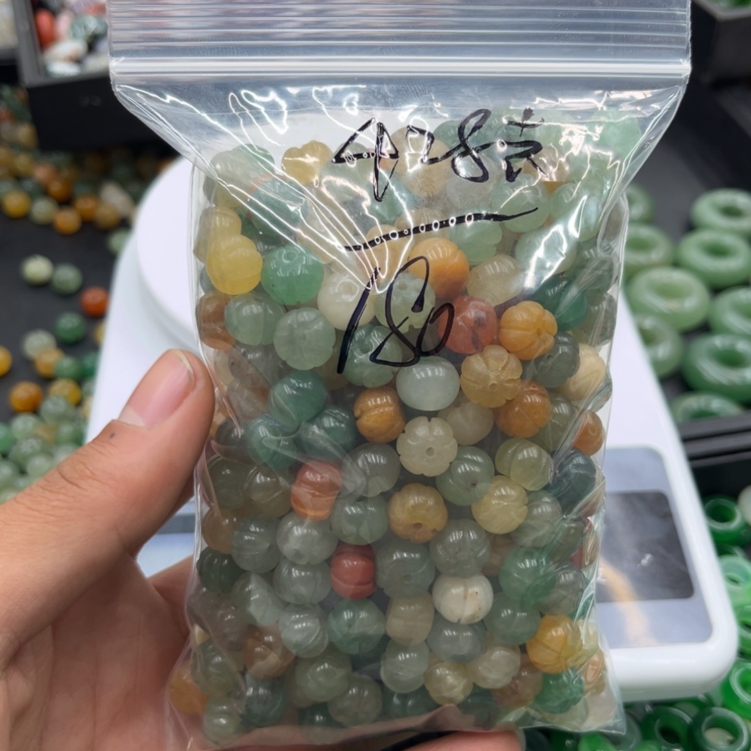 珉***玛瑙/玉髓合金颈饰