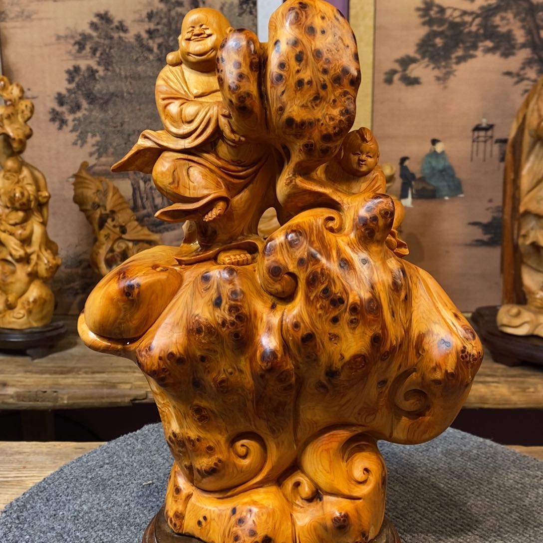 柏木（崖柏）崖柏。  