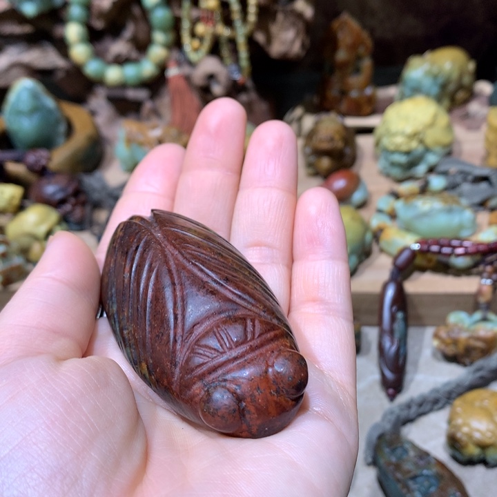 未镶嵌岫岩河磨玉（透闪石质玉）挂件