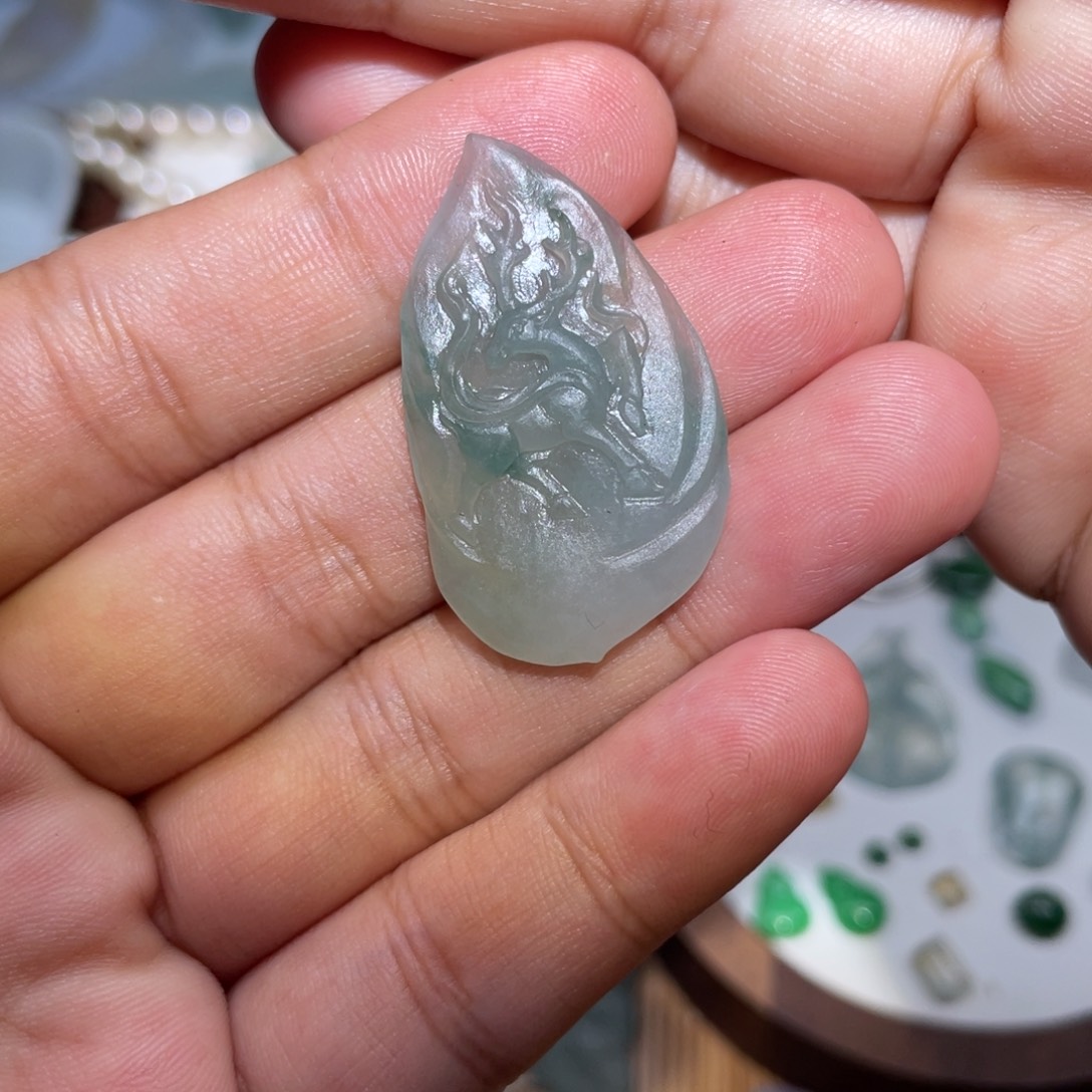 定制翡翠未镶嵌翡翠