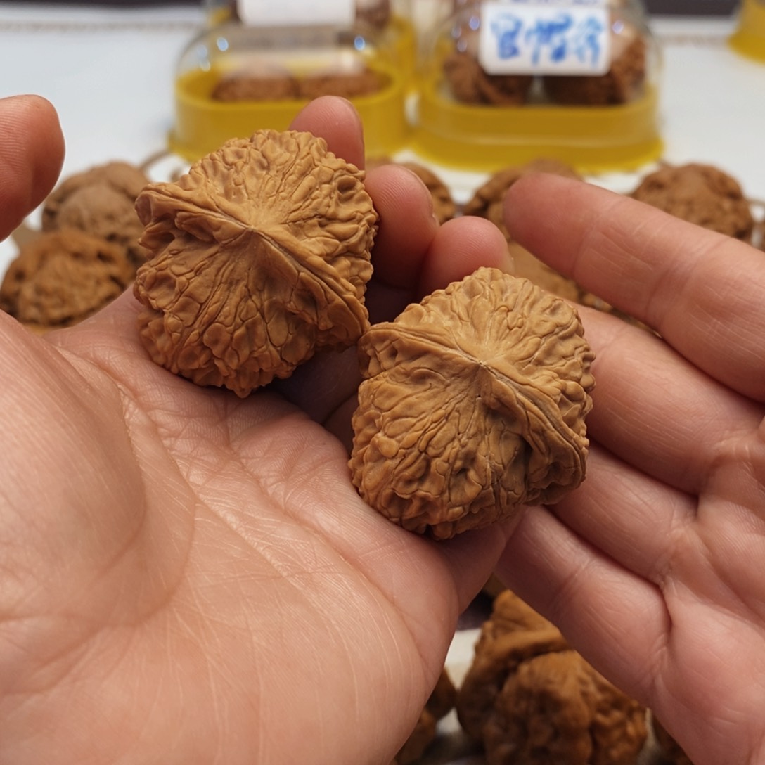 文玩核桃吊坠玉枕元宝44尺全品