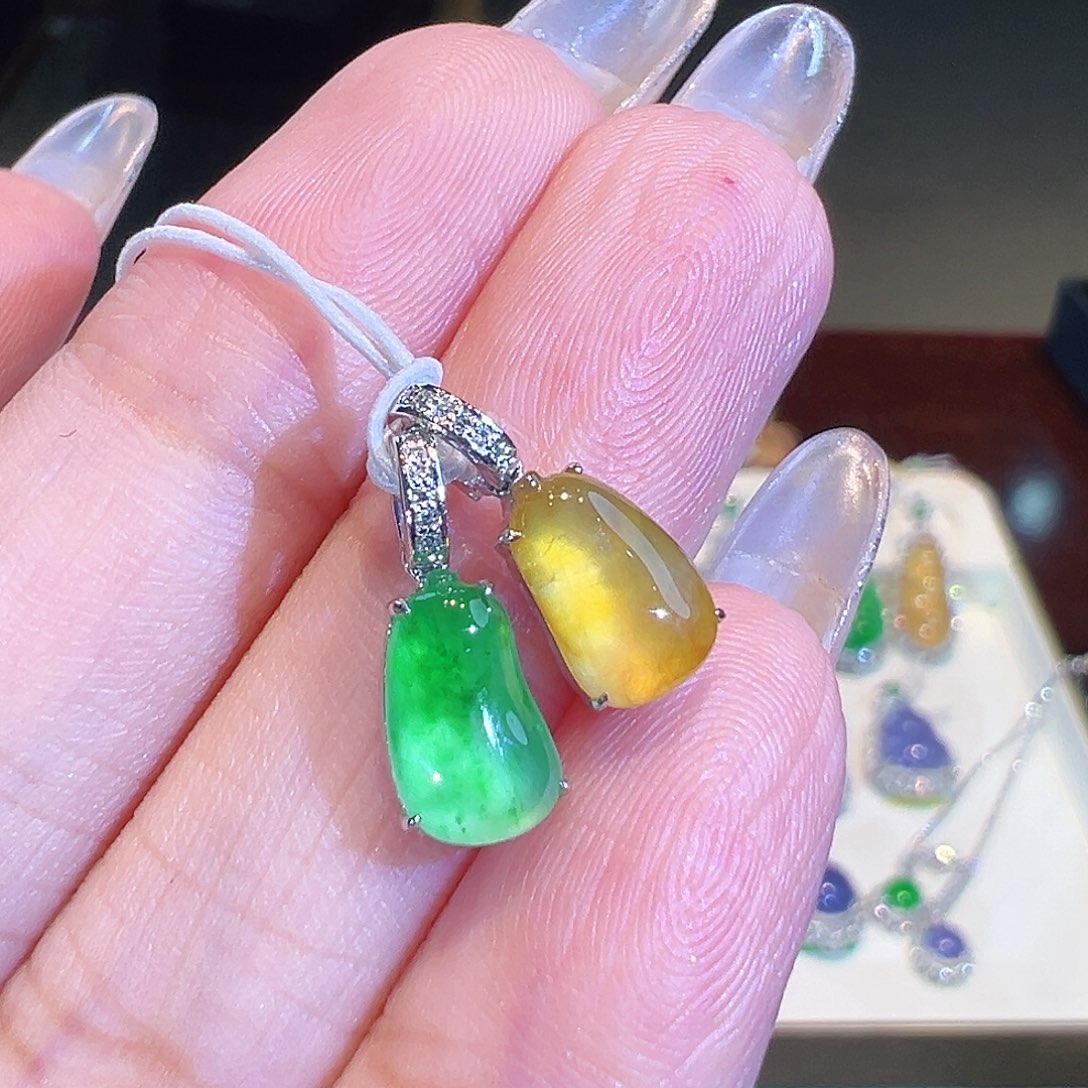 翡翠18K金镶嵌吊坠(不含链)翡翠