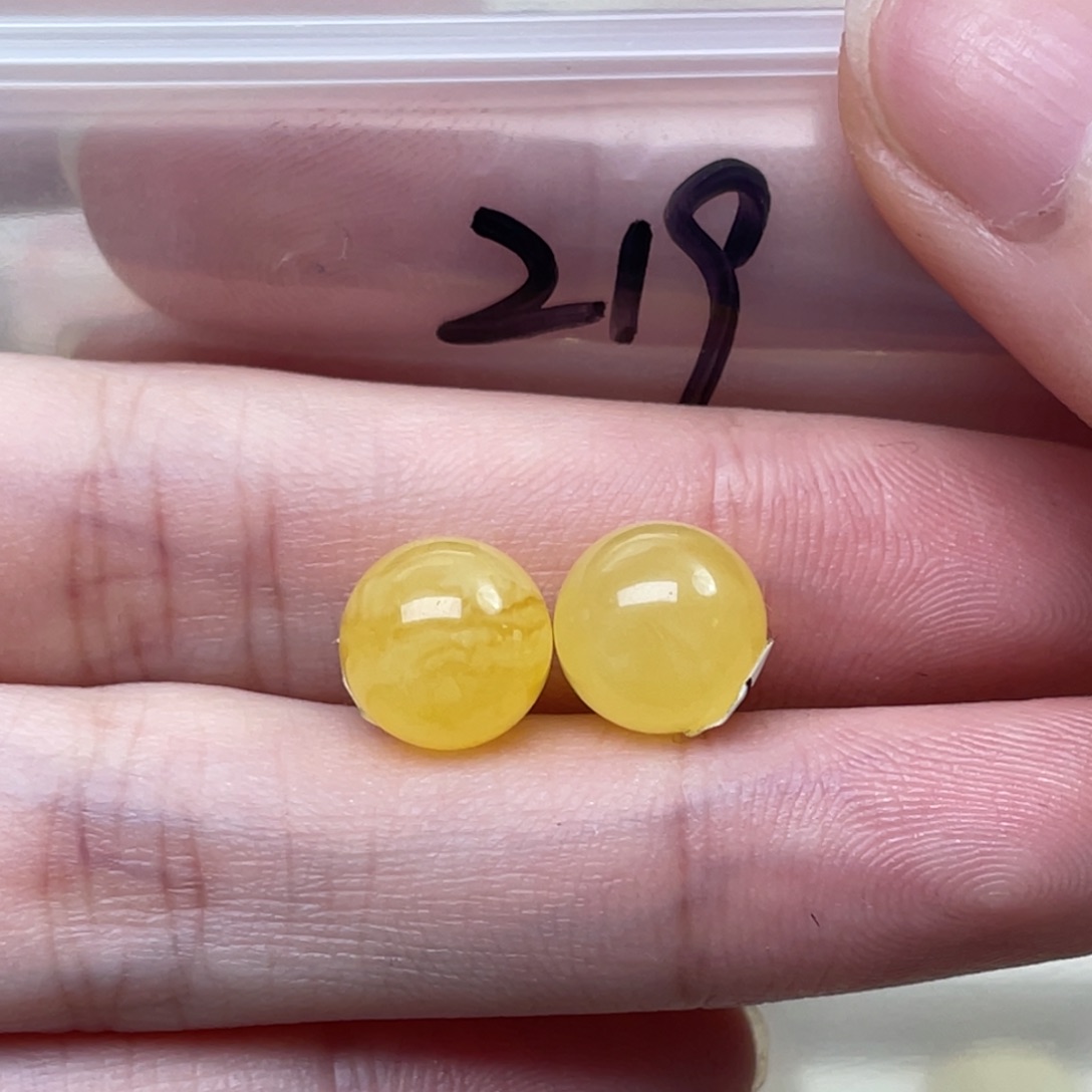 未镶嵌蜜蜡裸石会**龙微瑕9.6m