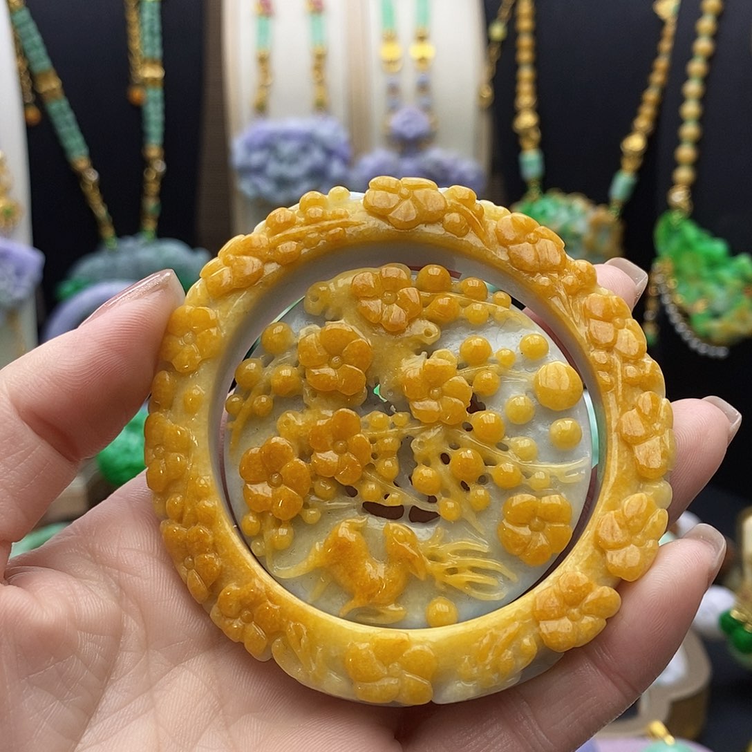 翡翠颈饰未镶嵌天然