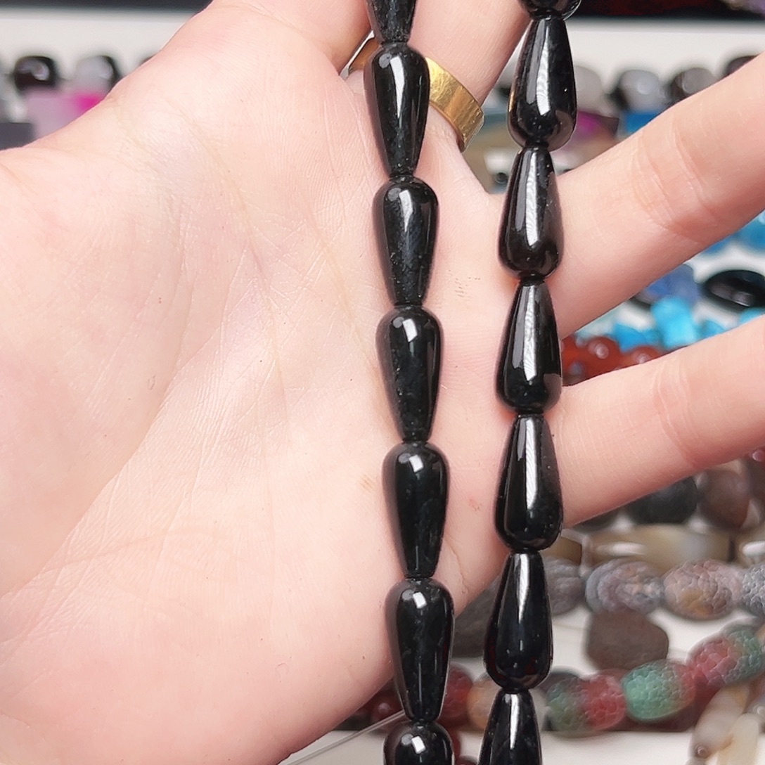 玛瑙/玉髓未镶嵌珠宝半成品c52 黑玛瑙水滴