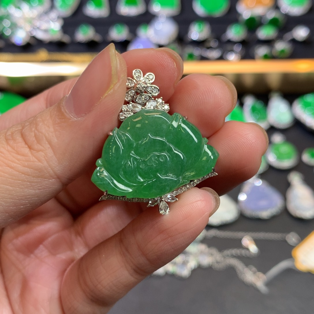 翡翠吊坠(不含链)18K金镶嵌