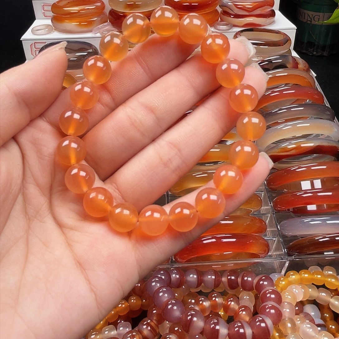 玛瑙/玉髓手镯未镶嵌