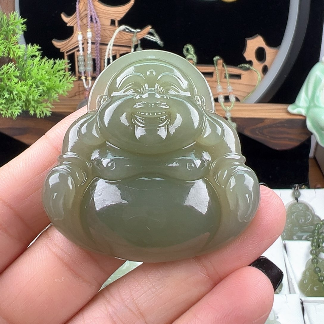 九****和田玉未镶嵌颈饰