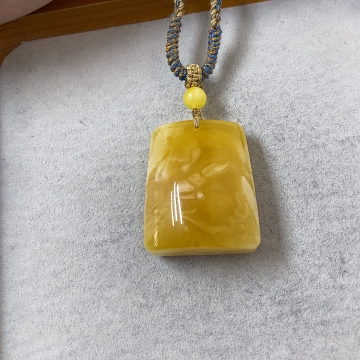 蜜蜡裸石未镶嵌吊坠