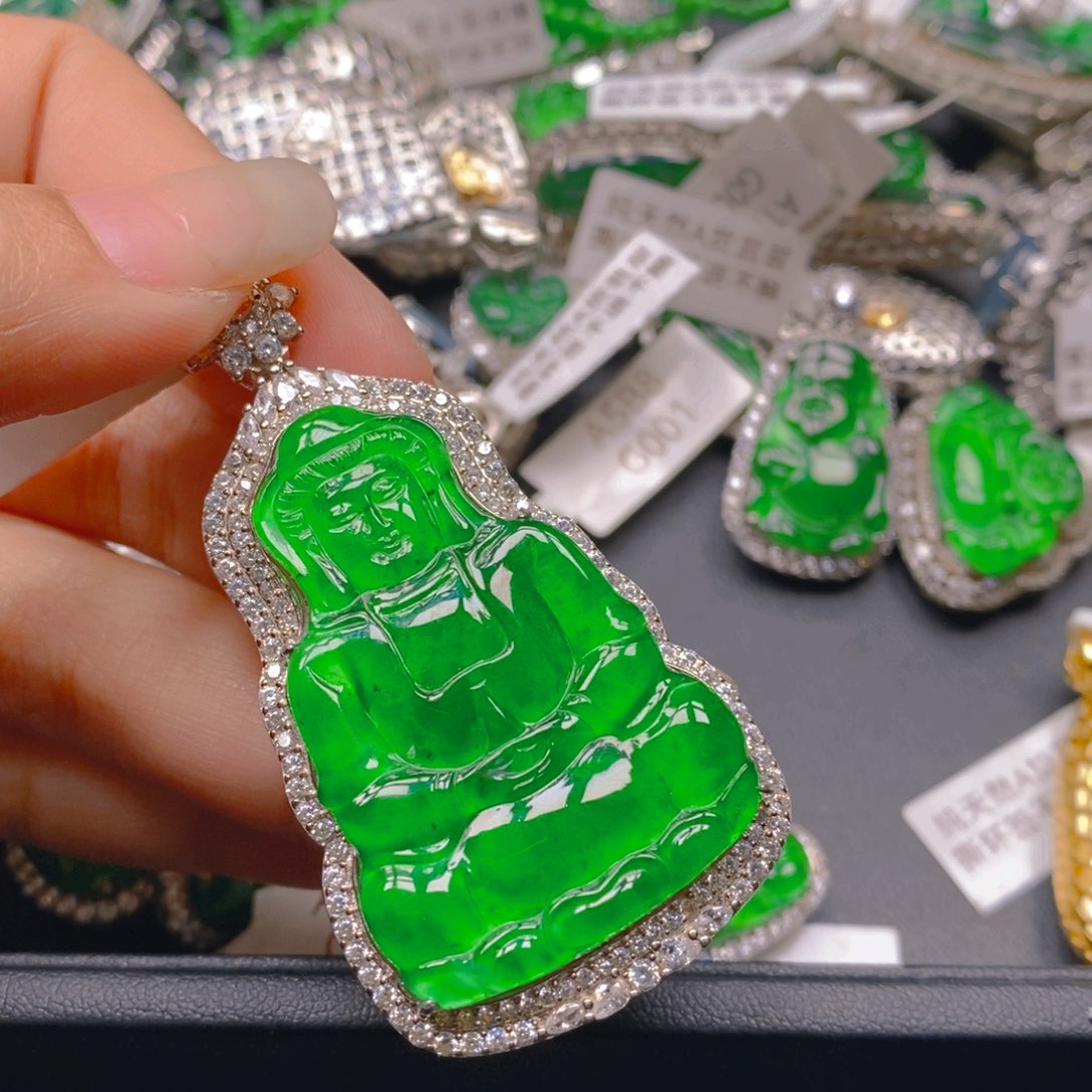 翡翠颈饰银S925镶嵌888888888