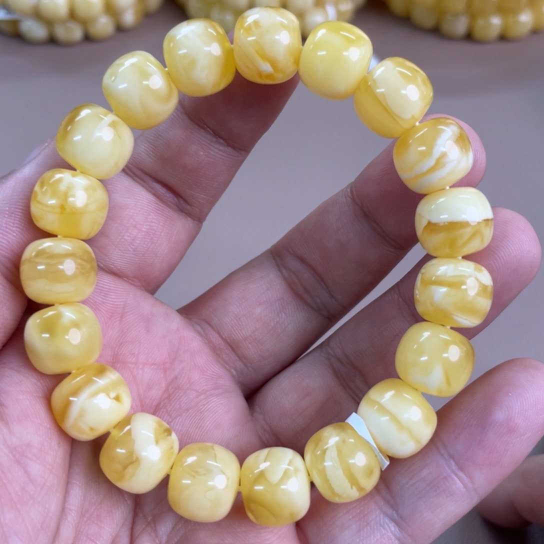 琥珀裸石未镶嵌015000000000