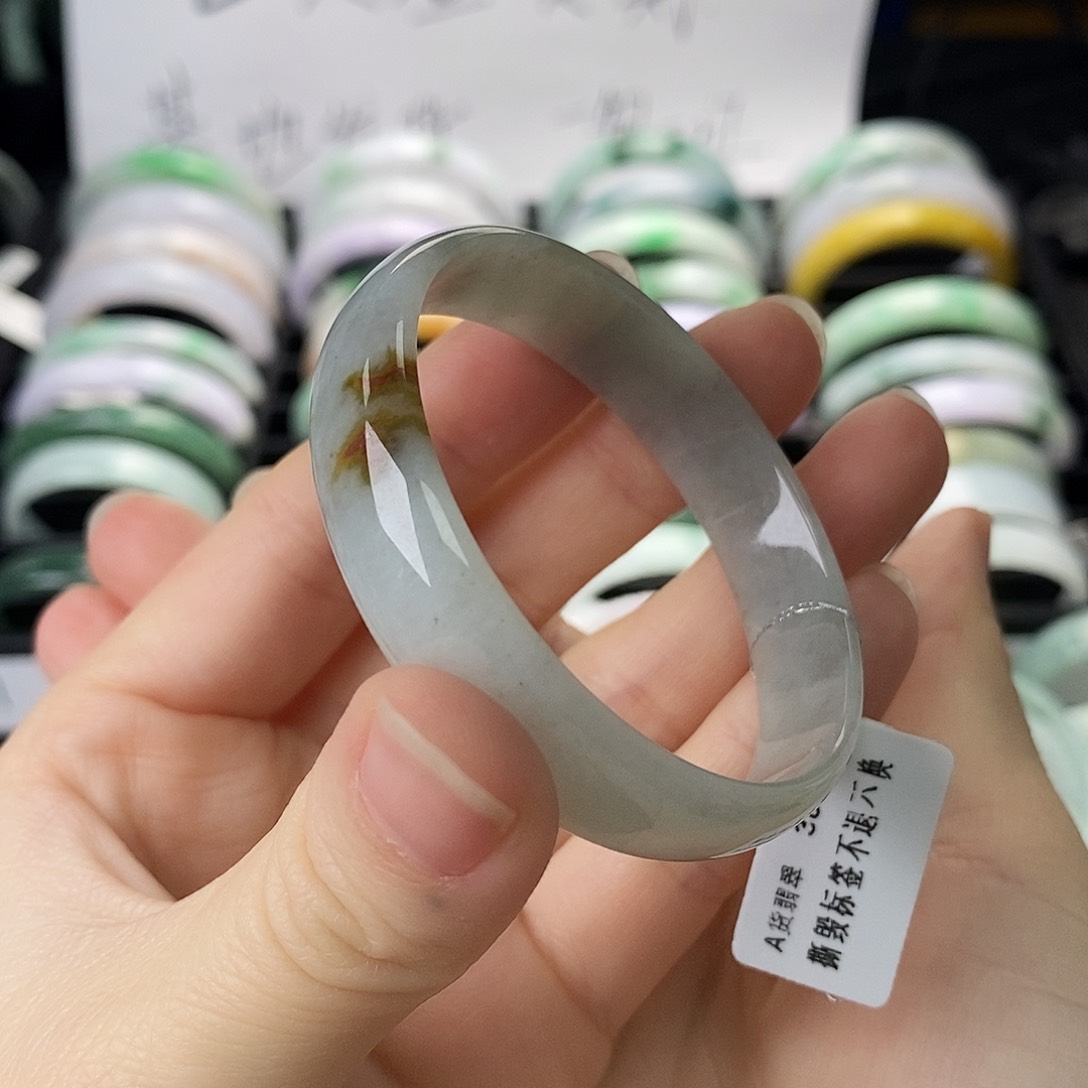 翡翠手链未镶嵌盼盼