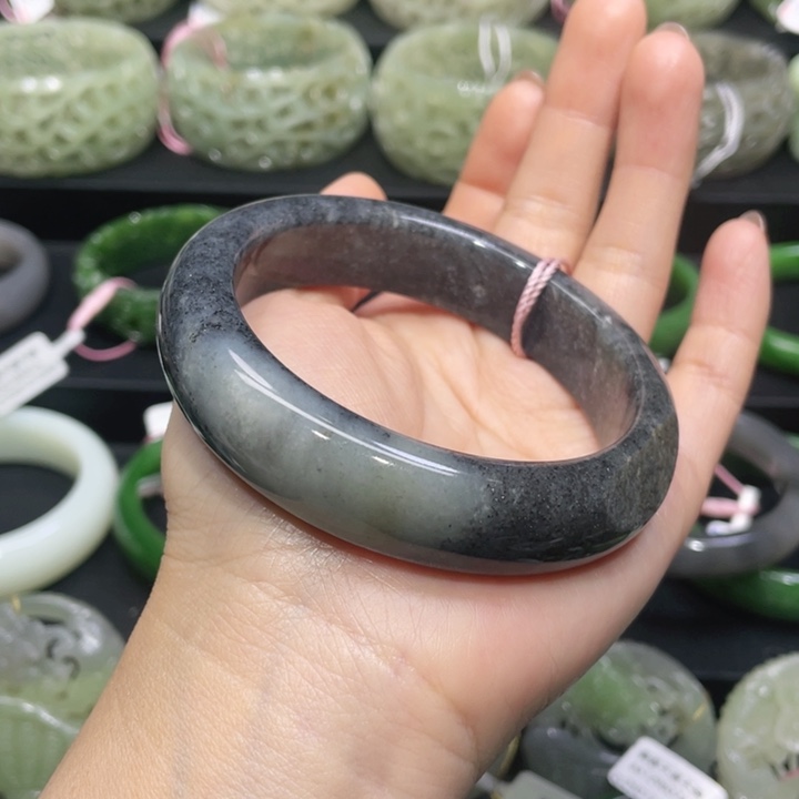 和田玉手镯62+圈口 编号57未镶嵌