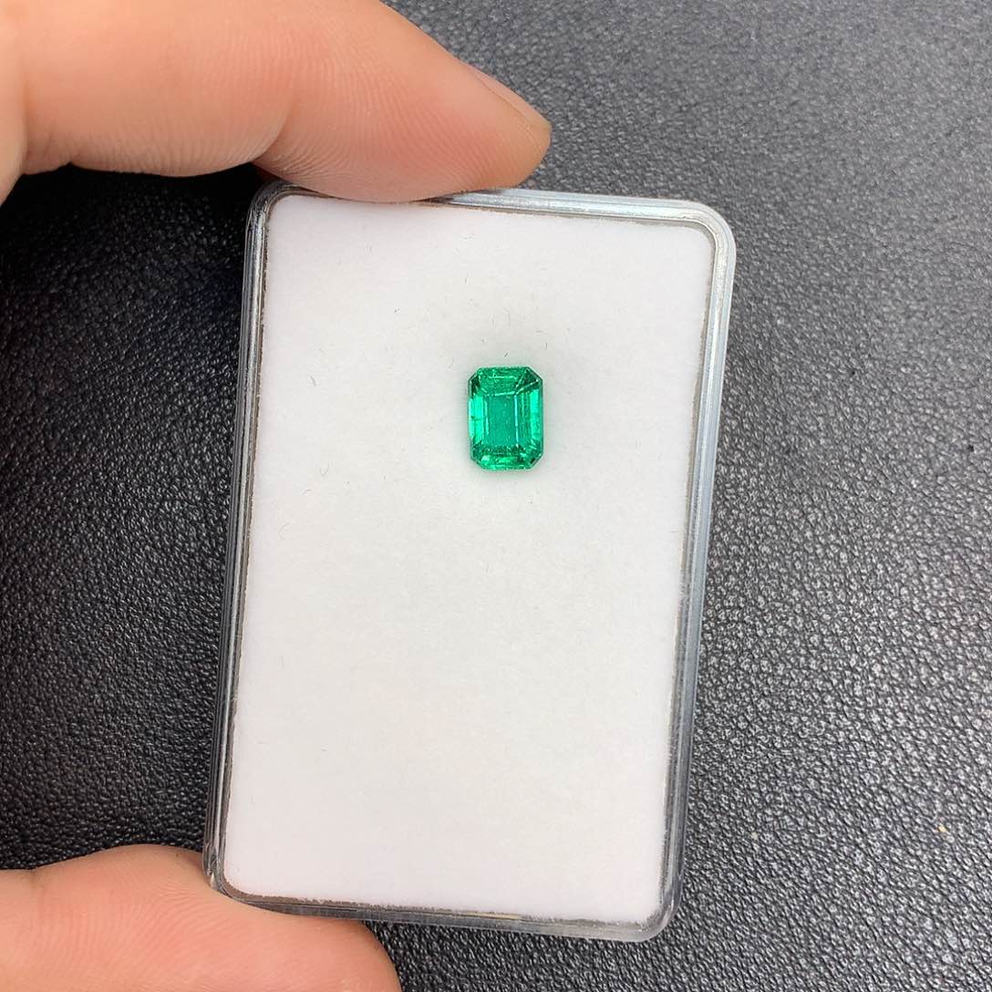 祖母绿裸石未镶嵌1.46克拉