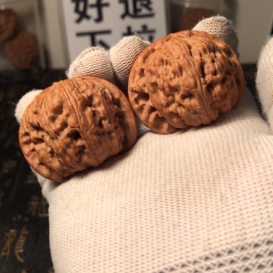 把件文玩核桃闷白43mm