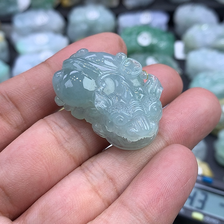 翡翠未镶嵌颈饰天然缅甸翡翠貔貅吊坠