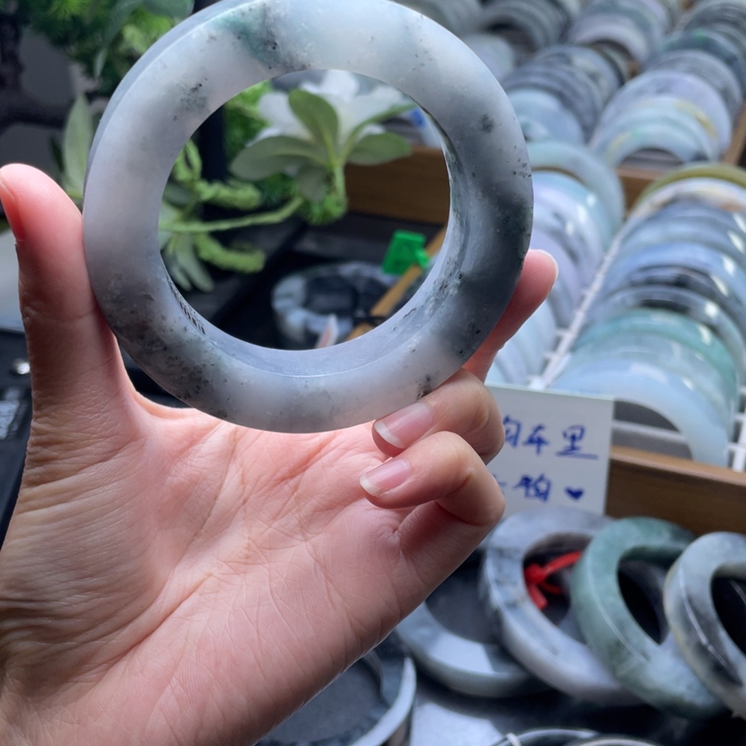 定制翡翠未镶嵌特价翡翠手镯定制