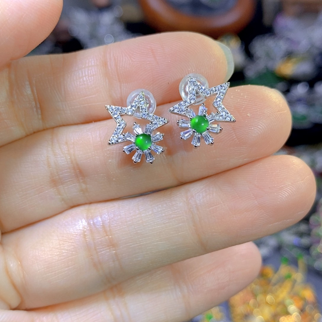 翡翠颈饰银S925镶嵌天然翡翠