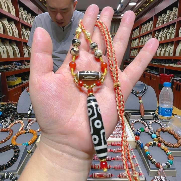 未镶嵌玛瑙/玉髓珠宝奇石