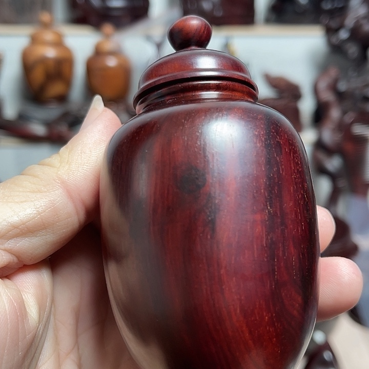 檀香紫檀（小叶紫檀）小叶紫檀罐子