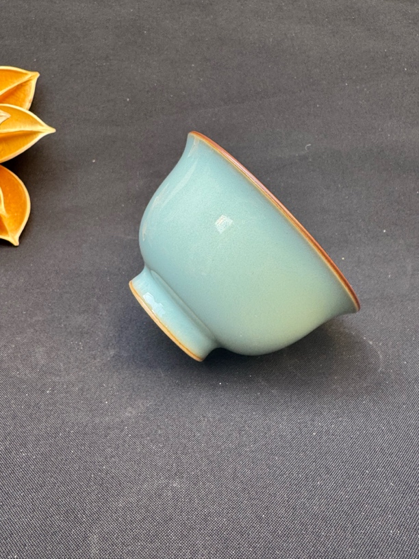 （买一送一）原矿汝瓷天青色压手杯70cc（省工老师）