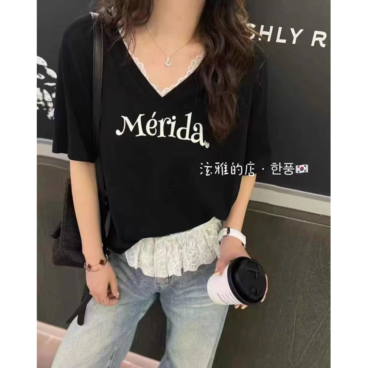 6501拼接字母印花短袖领口蕾丝T恤时尚百搭夏季V领
