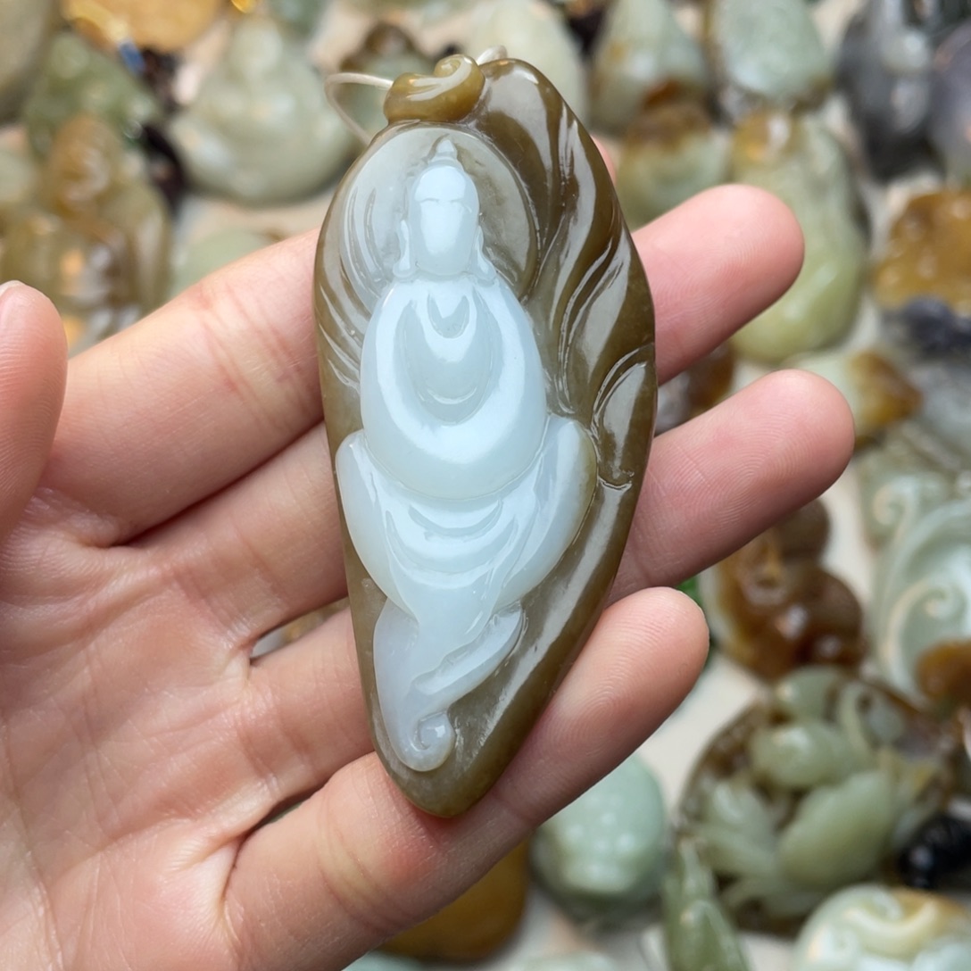 和田玉未镶嵌颈饰