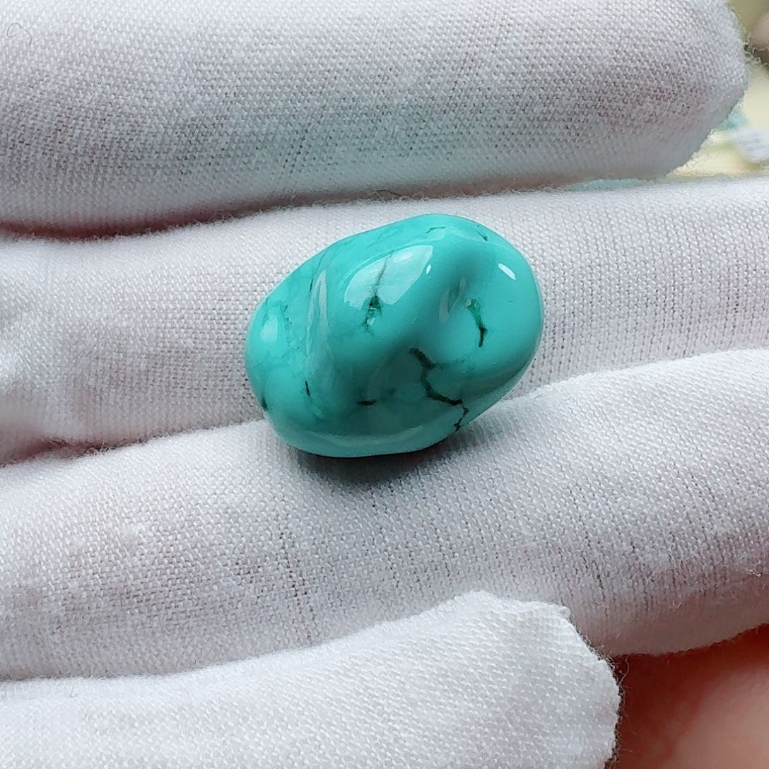 绿松石未镶嵌瓷釉级随形