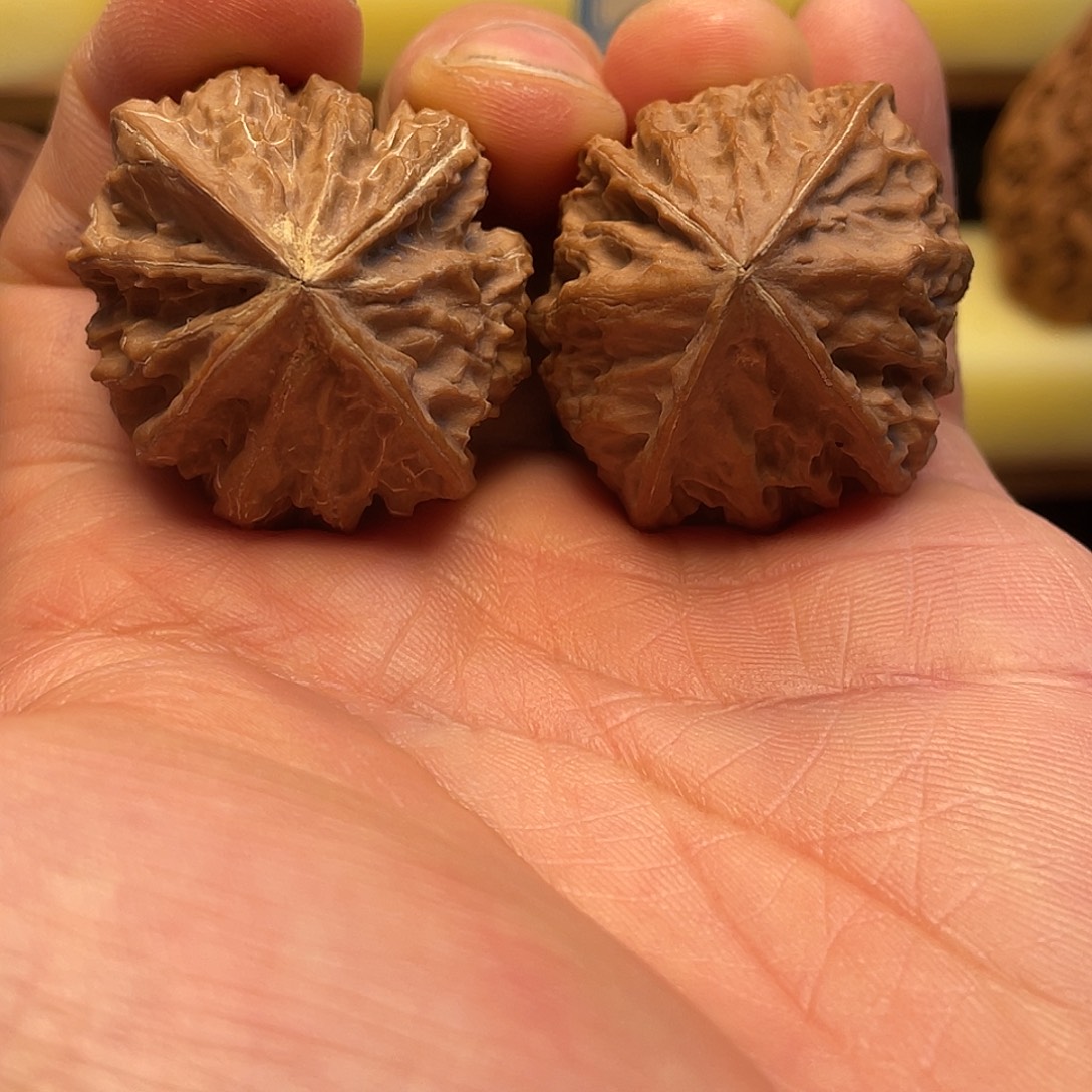 猴头核桃吊坠X战警四棱球连体2号