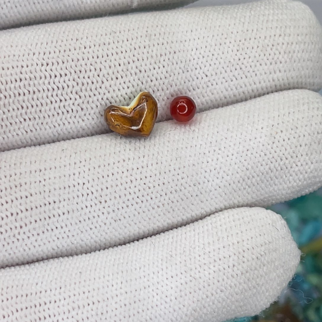 慵****南红玛瑙未镶嵌配饰