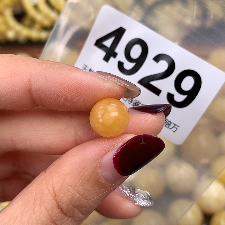 蜜蜡未镶嵌珠宝奇石11