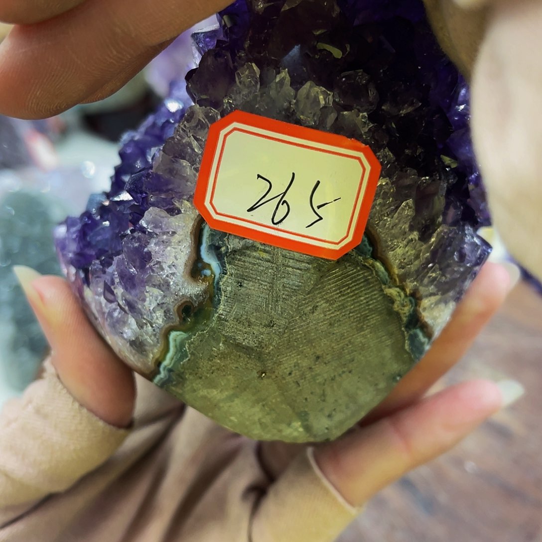 水晶随形摆件未镶嵌