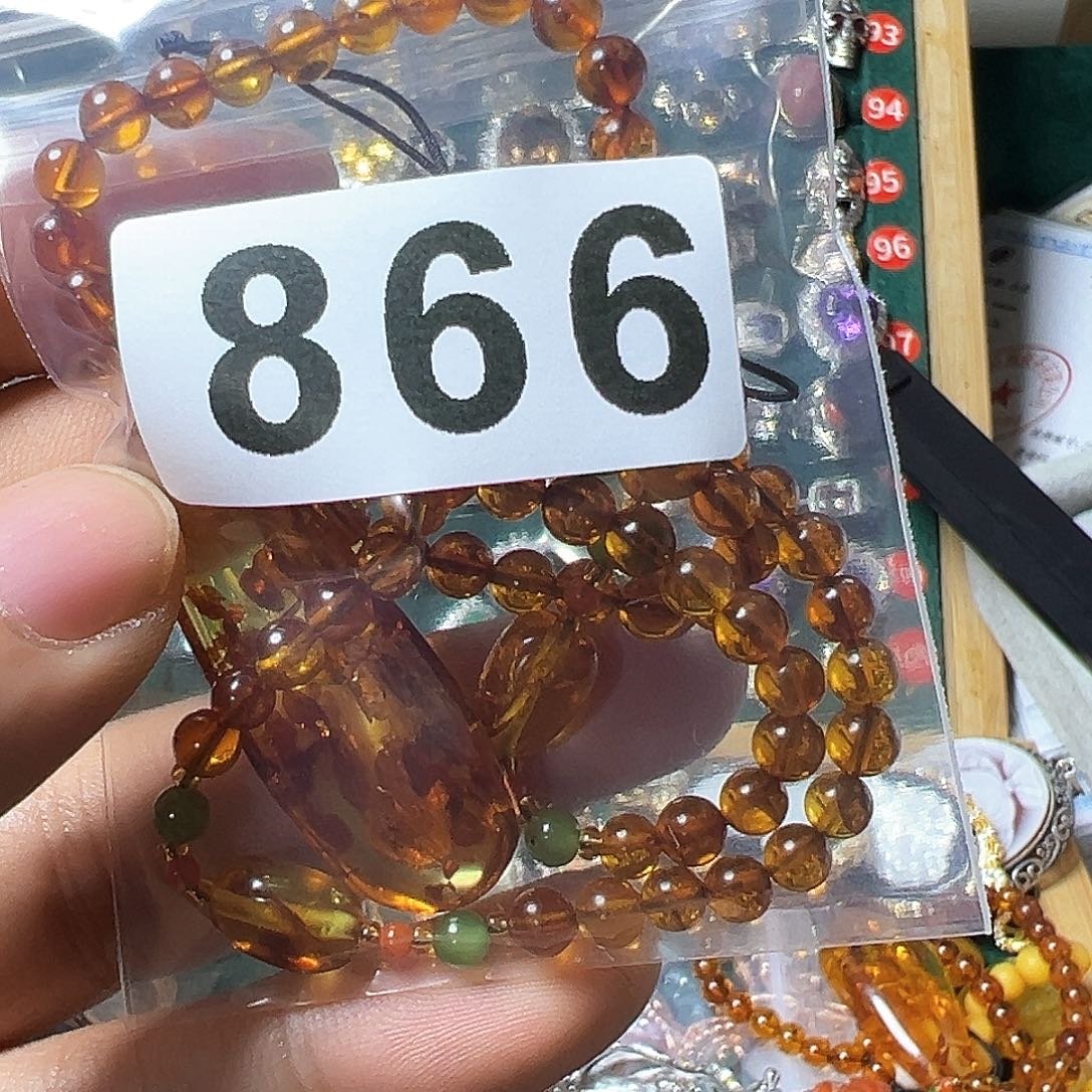 琥珀（花珀）颈饰未镶嵌雲*