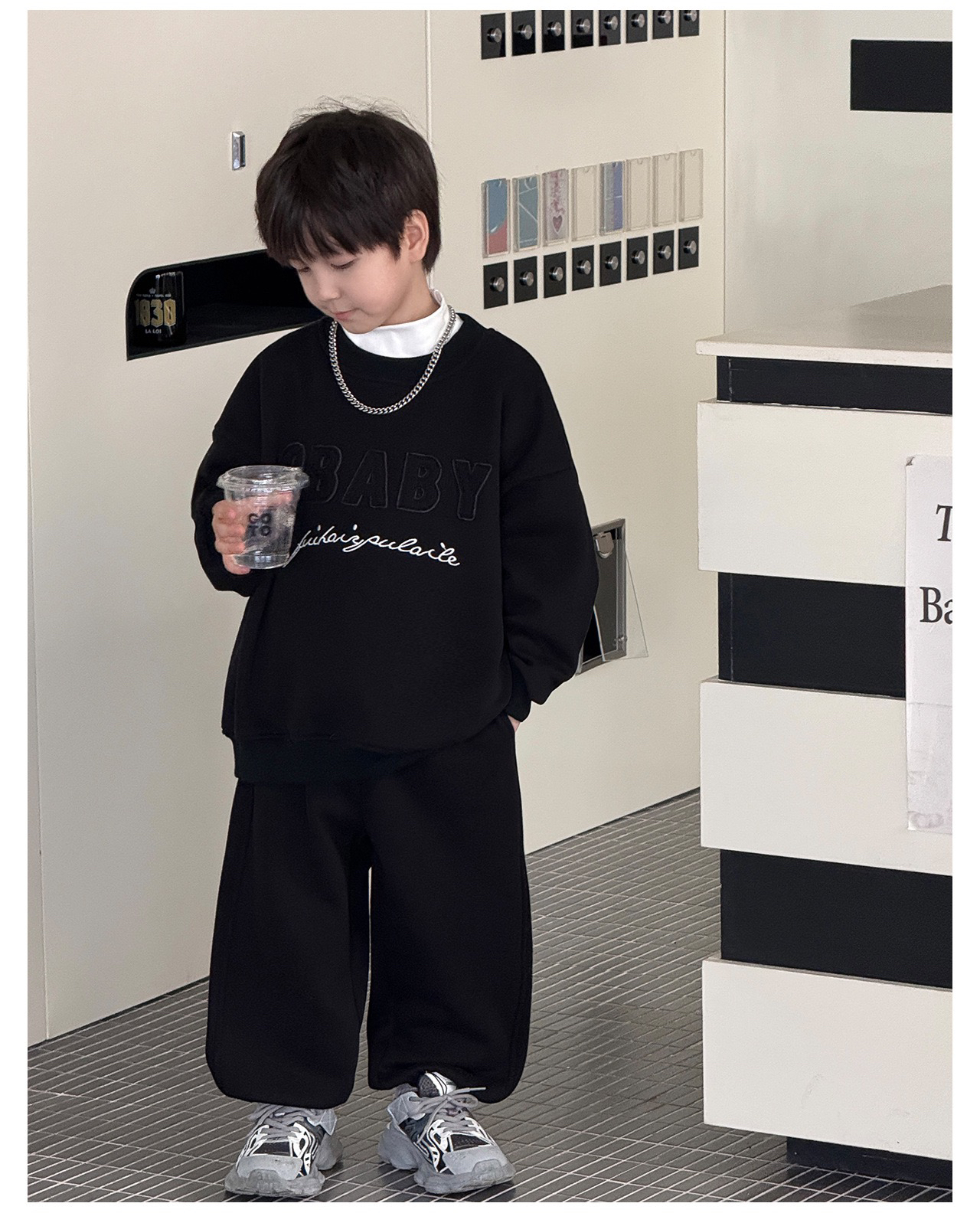 清仓！拉萨发货儿童秋薄绒字母运动套装男童女童宝宝帅潮酷两件套