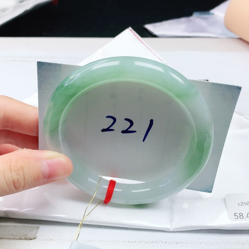 【闪购商品】翡翠手镯（圆镯）未镶嵌缅甸天然a货手镯58+