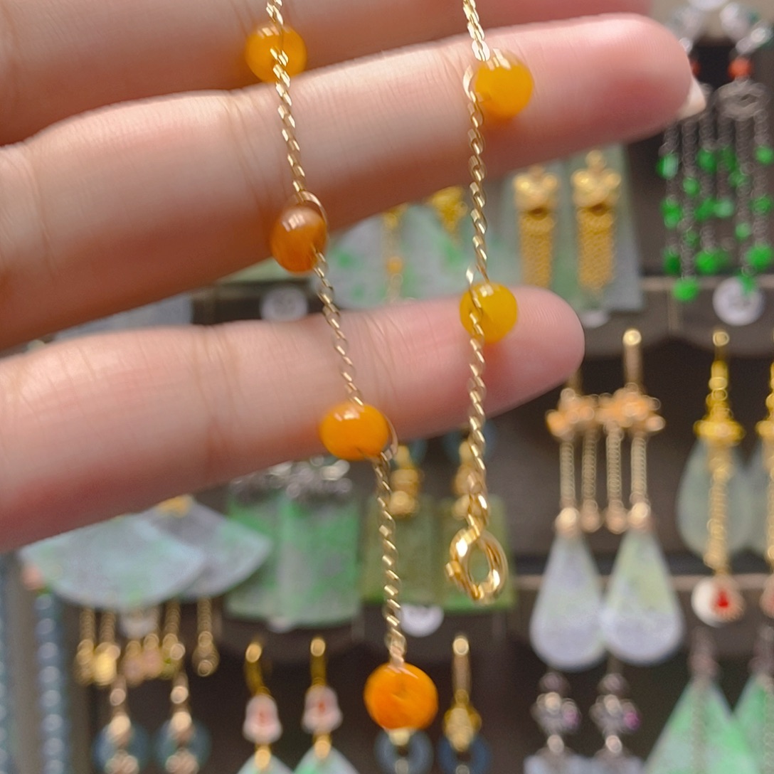 未镶嵌翡翠耳饰翡翠