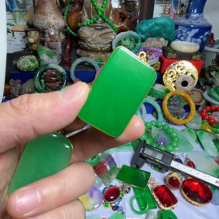 勇***惧滴血莲花菩提吊坠