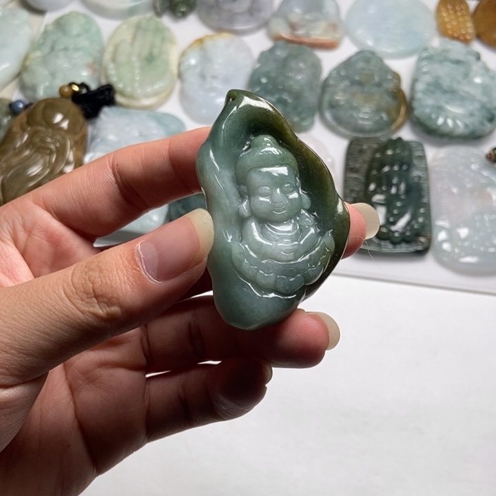 翡翠未镶嵌颈饰宝宝佛33