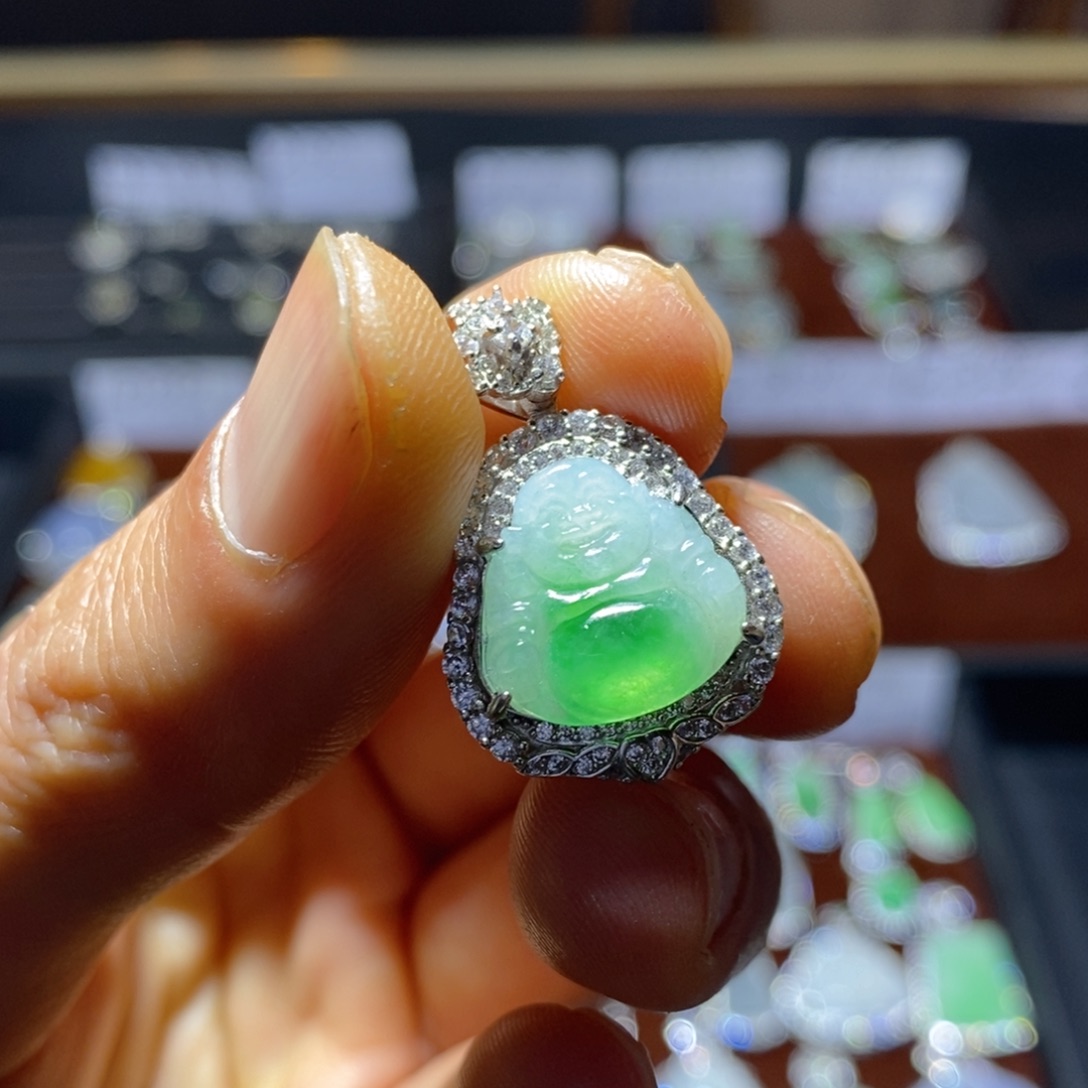 翡翠颈饰银S925镶嵌小佛公