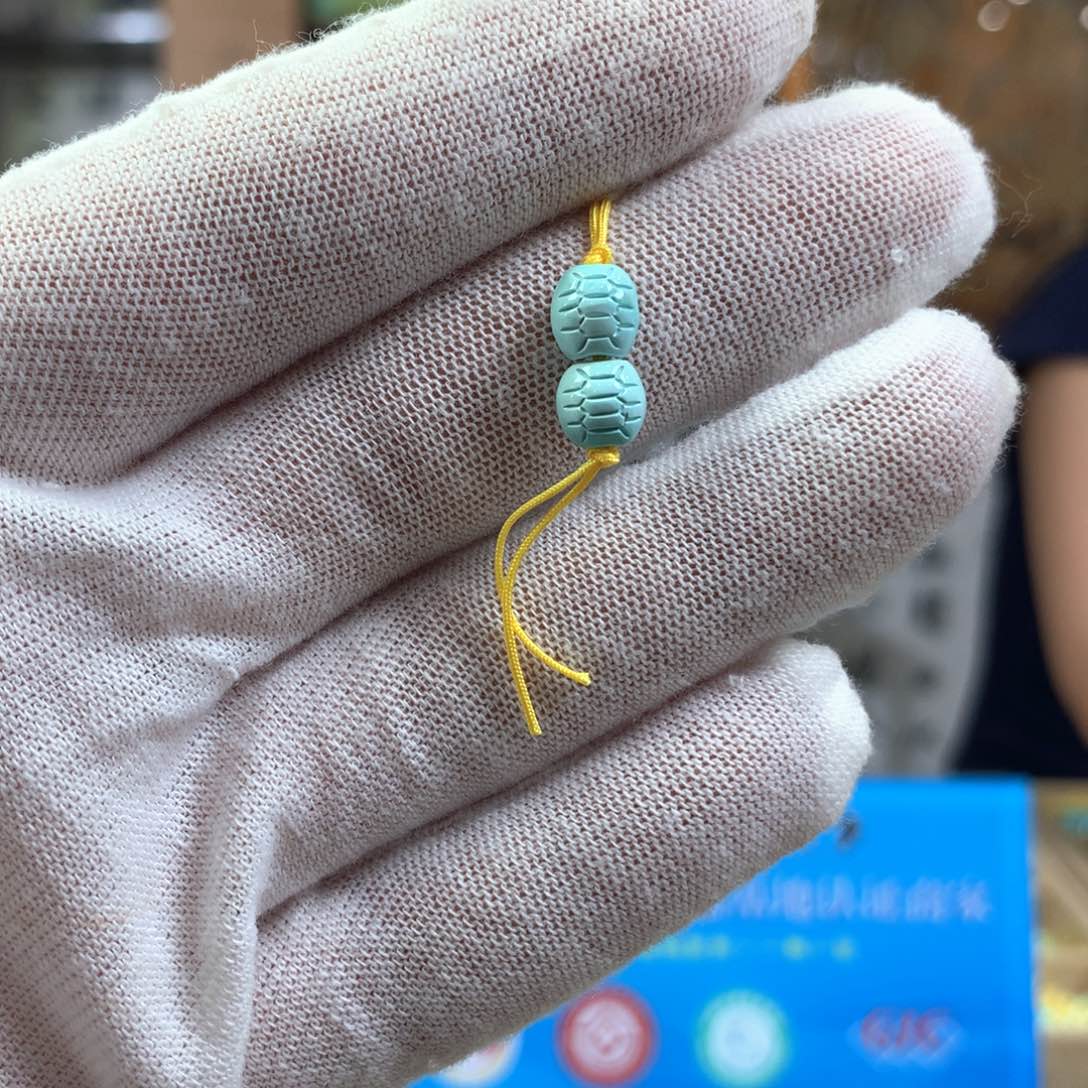 绿松石未镶嵌挂件