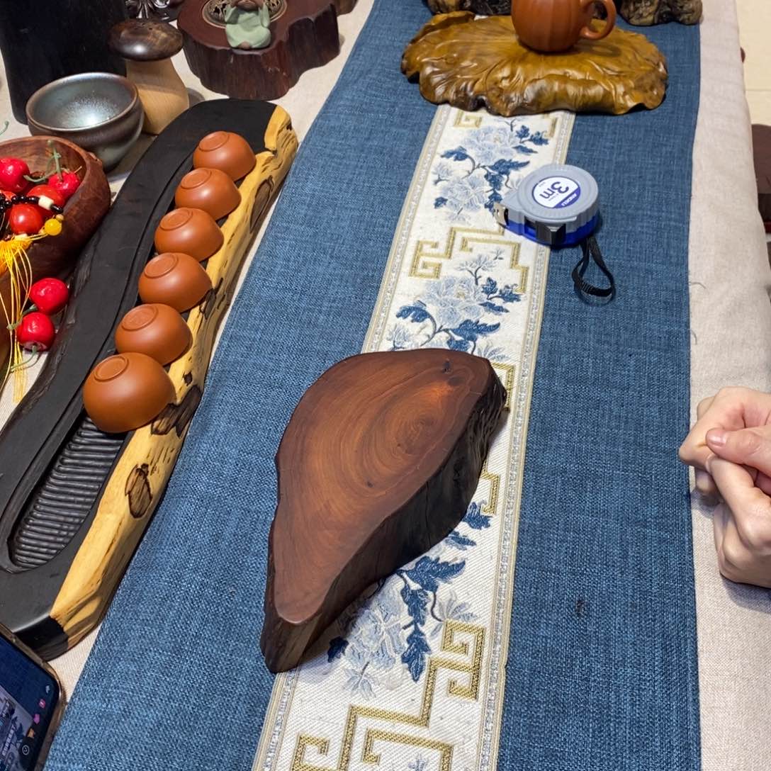 缅甸花梨木随形底座21.5-10-5