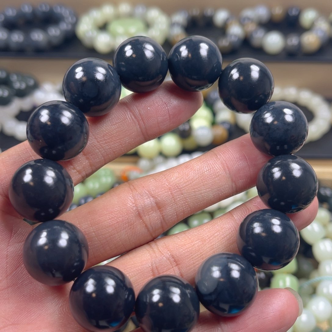 和田玉手串未镶嵌