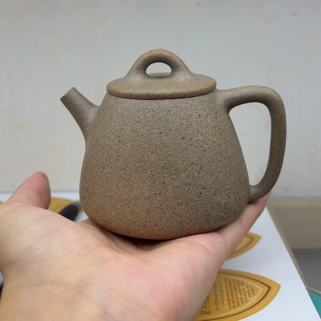 黄龙源本山降坡泥（青降和黄降），半手工艺，高瓢壶，容量200cc。