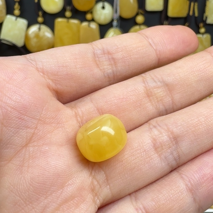 雨***石蜜蜡未镶嵌珠宝奇石