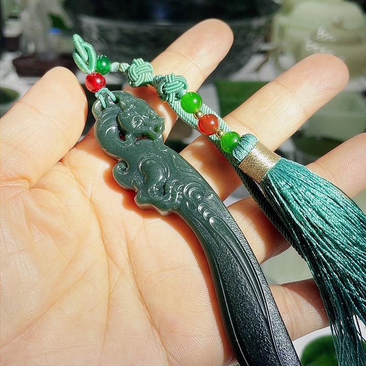 和田玉（青玉）挂件未镶嵌