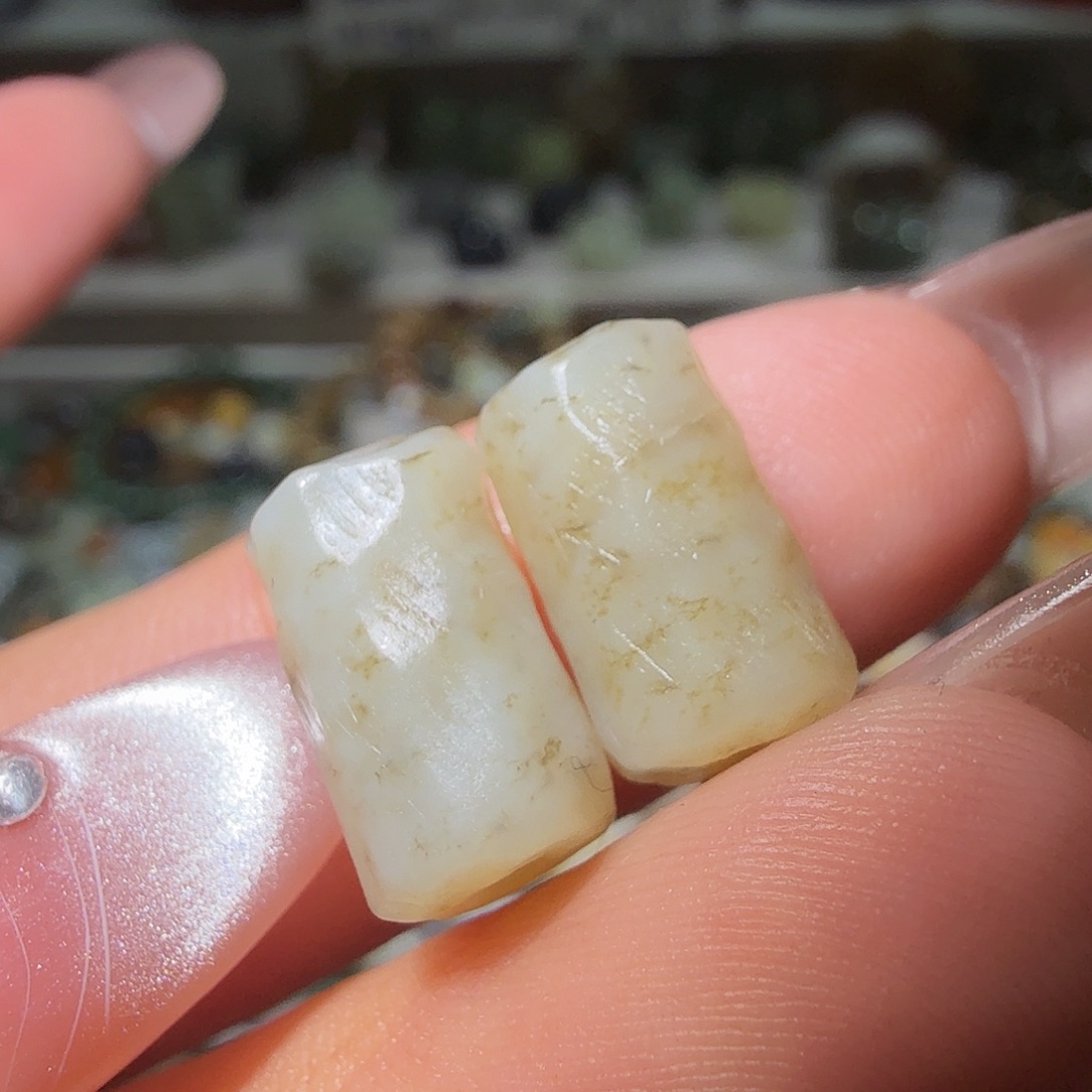 和田玉未镶嵌珠宝奇石