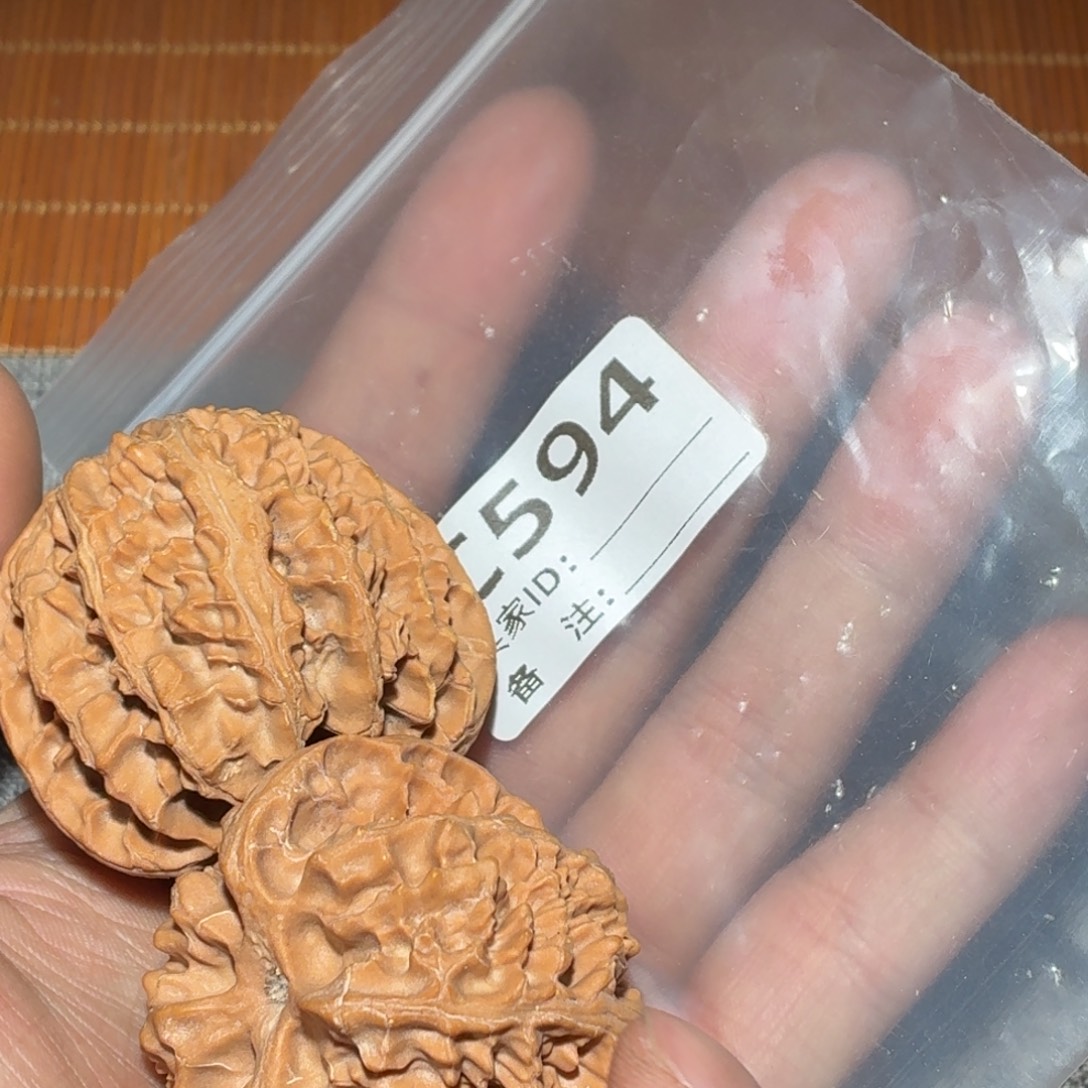 吊坠文玩核桃苹果594