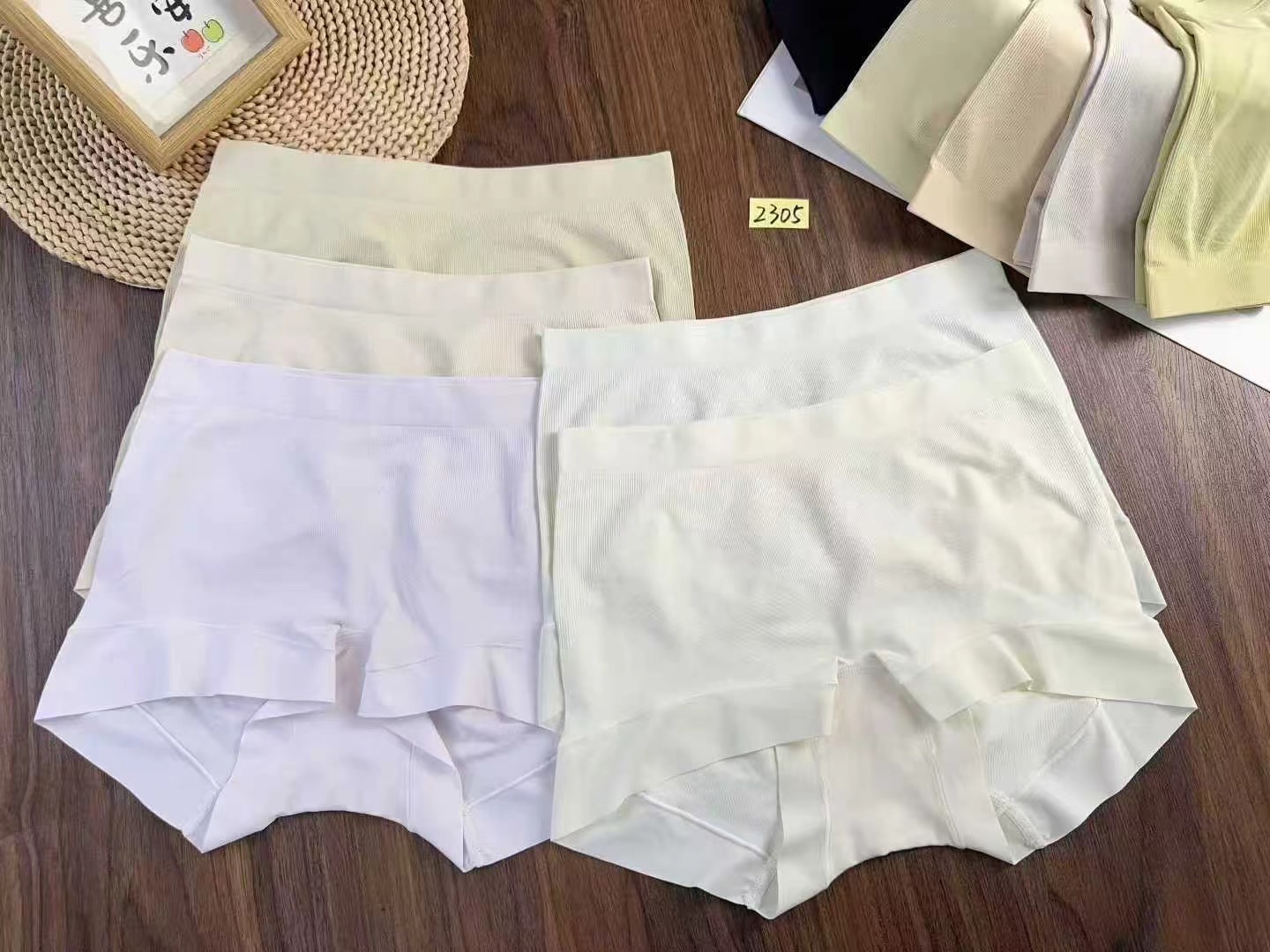 【90-150斤】32针锦纶无缝小平角奶皮面膜女士内裤面料细腻丝滑2305